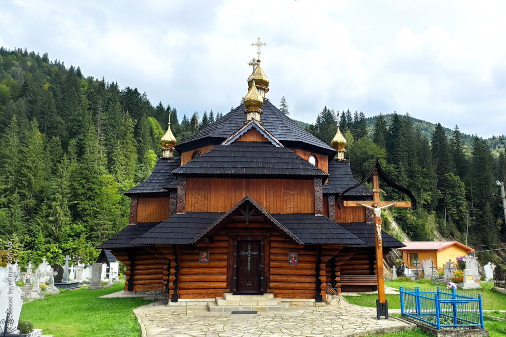 Церква Св. Димитрія Солунського у Татарові